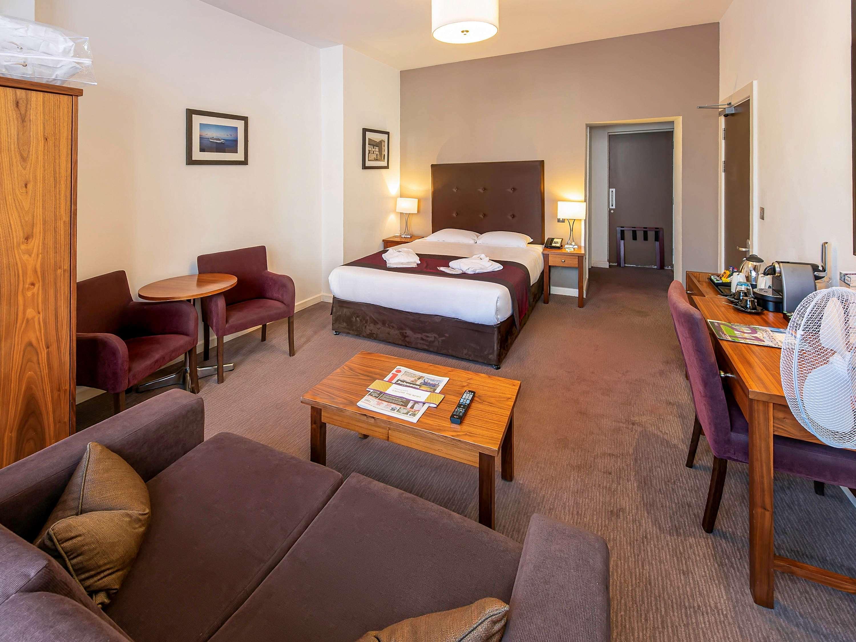 Mercure Southampton Centre Dolphin Hotel Exterior foto